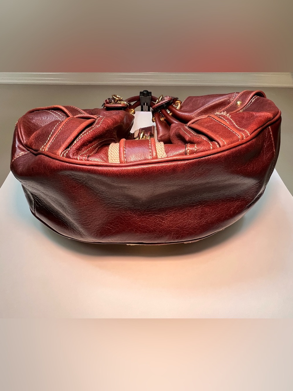VNTG Juicy Couture Chocolate Brown Leather Hobo Shoulder Bag Gold Hardware Y2K - Picture 4 of 16
